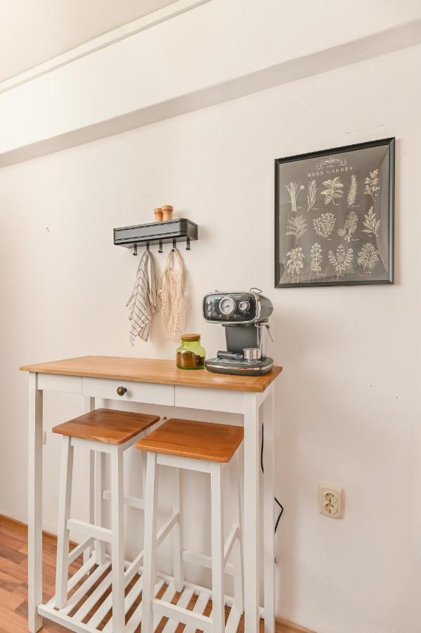 Cosy&Art 1Bd Apartment Next To Slaveykov Square Sofia Exterior foto